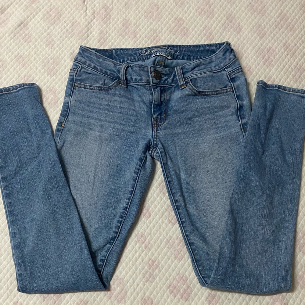 AMERICAN EAGLE BLUE JEANS   size2 stretch